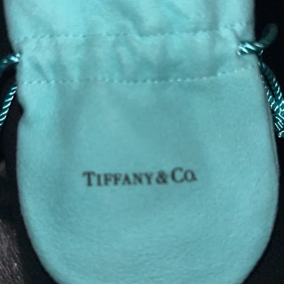 Authentic Tiffany & Co. Silver Chain Bracelet with pouch - Picture 2 of 3